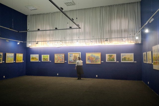 «Для местных художников»: в Калининградском музее изобразительных искусств открыли новый выставочный зал 