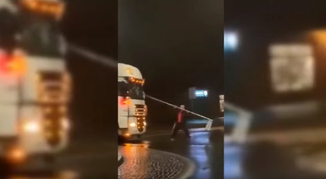 Житель Польши с криками «я здесь главный» напал на грузовик из России (видео)