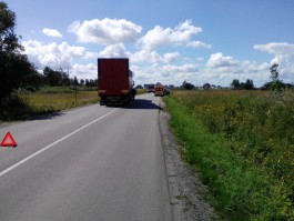 На трассе Большаково — Полесск «Шкода» врезалась в грузовик: погибла пенсионерка
