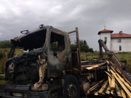 В Зеленоградском округе загорелся манипулятор, погиб водитель