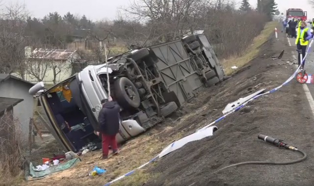 В Польше перевернулся автобус с туристами из России: пострадали 11 человек