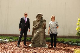 В калининградском зоопарке открыли скульптуру немецкого поэта (фото)