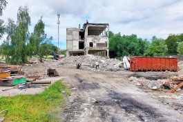 «Земля под многоэтажки»: в Калининграде сносят здания на бывшей площадке военного ремонтного завода