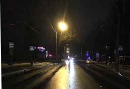 На Советском проспекте в Калининграде автомобилист сбил 22-летнего пешехода и скрылся