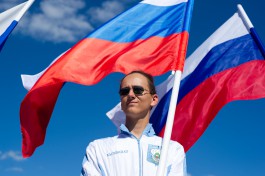 «Люблю Россию»: на Верхнем озере провели акцию в честь Дня государственного флага (фото)