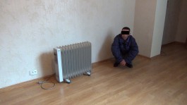 Калининградец залез в чужую квартиру, расстелил ковер, включил обогреватель и постирал одежду (фото)