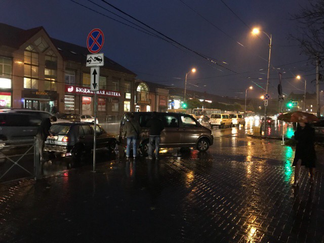 На ул. Черняховского в Калининграде произошло два ДТП