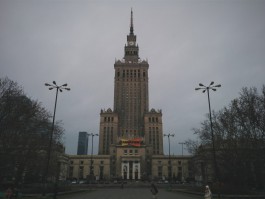 В Варшаве проведут референдум о расширении границ польской столицы