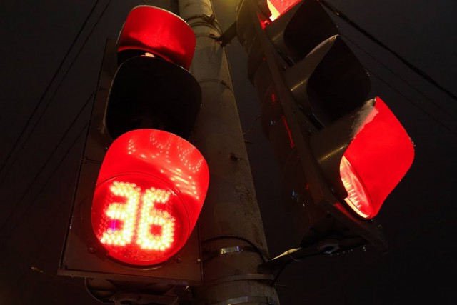 В Калининграде проведут эксперимент по освещению пешеходных переходов
