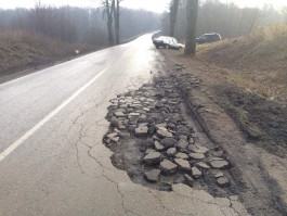 Власти: Дорога Янтарный — Калининград разрушилась из-за продолжительной оттепели
