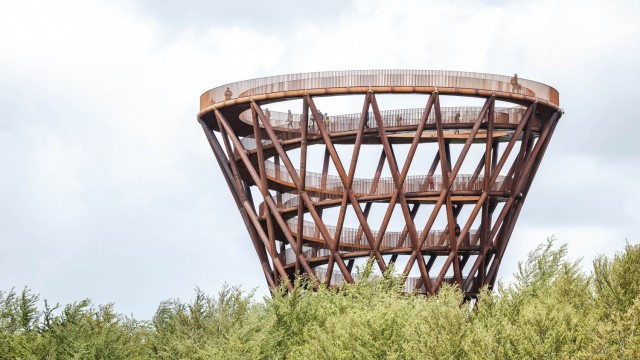 На побережье Калининградской области предложили построить спиральную обзорную башню высотой 45 метров