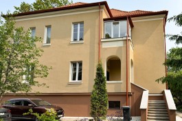В Калининграде завершили ремонт старинной виллы на улице Тельмана