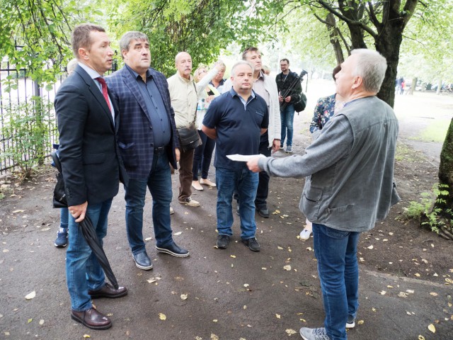 Силанов объяснил затягивание работ по благоустройству дворов в Калининграде